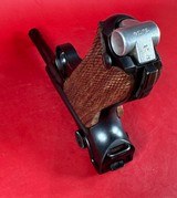 WWII 1938 Mauser P08 Luger 9mm. Full rig. Excellent condition - 10 of 19