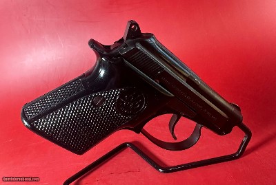 Beretta Model 20 25ACP Tip Up Barrel. 2 mags. Excellent condition. Rare