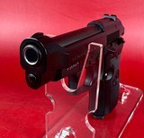 2001 Italian Beretta Model 85FS Cheetah. 380 Auto. LNIB Condition. - 4 of 13