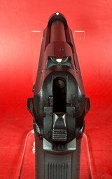 2001 Italian Beretta Model 85FS Cheetah. 380 Auto. LNIB Condition. - 6 of 13