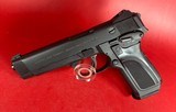 Browning BDM 9mm Original Case, Papers 2-10 rd mags Excellent Condition - 2 of 13