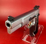 1996 Browning Hi power, Silver Chrome, Gold Trigger, Adj Sights, 9mm 2-10rd - 4 of 13