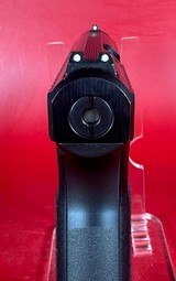 Heckler & Koch (H&K), P7 PSP 9mm Boxed, tools, papers. Excellent Condition - 6 of 13