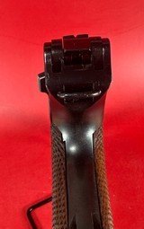 WWII 1938 Mauser S/42 P08 Luger 9mm. Excellent condition. - 4 of 12