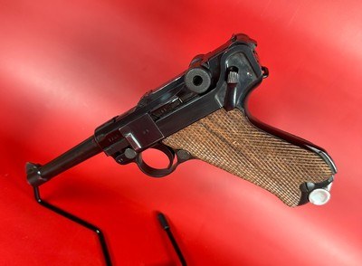 WWII 1938 Mauser S/42 P08 Luger 9mm. Excellent condition.