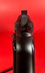 Beretta 950BS Jetfire 25ACP 950-BS. TIP UP 2 Mags. Excellent condition. - 4 of 14