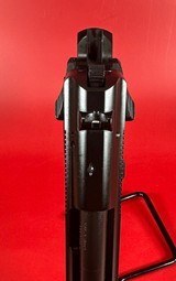 1989 Italian Beretta Model 85 F Cheetah. 380 Auto. LNIB Condition - 4 of 13