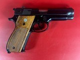 Smith & Wesson Model S&W 39-2 1970s Excellent condition. Collectors - 11 of 13