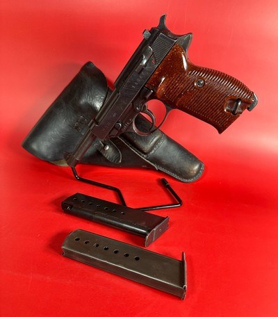 WWII 1943 WALTHER P38 CYQ Spreewerk. 2mag 9mm Holster. Excellent condition