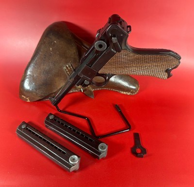 WWII 1942 Mauser P08 Luger BYF 9mm. Matching. Full Rig Excellent condition