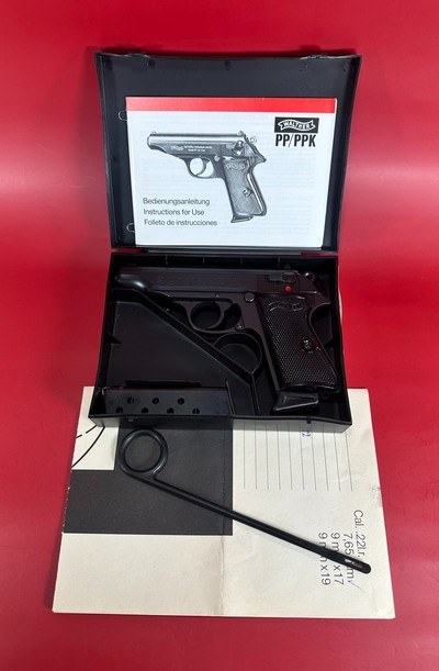 LNIB WALTHER PP 7.65MM (32 ACP) BLUED W/PLASTIC GRIPS. Excellent Condition
