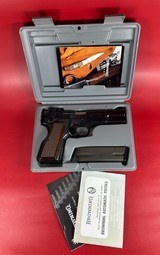 1992 Belgium Browning Hi power, 9mm, 2 mags, Excellent condition.