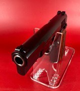 1994 Belgium Browning Hi power, 40 S&W. 2 x 10rd mags. Walnut Grips. LNIB. - 4 of 12