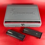 1994 Belgium Browning Hi power, 40 S&W. 2 x 10rd mags. Walnut Grips. LNIB. - 11 of 12