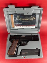1994 Belgium Browning Hi power, 40 S&W. 2 x 10rd mags. Walnut Grips. LNIB.