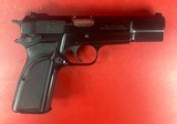 1994 Belgium Browning Hi power, 40 S&W. 2 x 10rd mags. Plastic Grips. LNIB. - 11 of 12