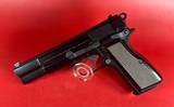 1991 Belgium Browning Hi power, 9mm, 2 mags, Excellent condition. - 2 of 13