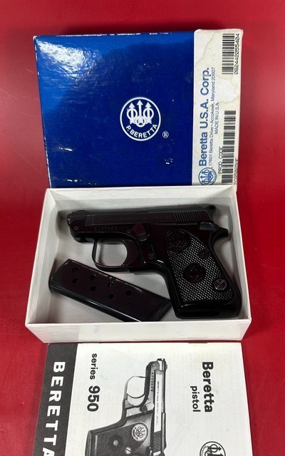 Beretta 950 BS Jetfire 25ACP. TIP UP Barrel. Excellent condition