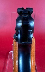 1982 Belgium Browning Hi power, 9mm, 2 mags, Excellent condition. - 5 of 12