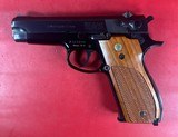 Smith & Wesson Model S&W 39-2 1970s Excellent condition. Collectors - 11 of 13