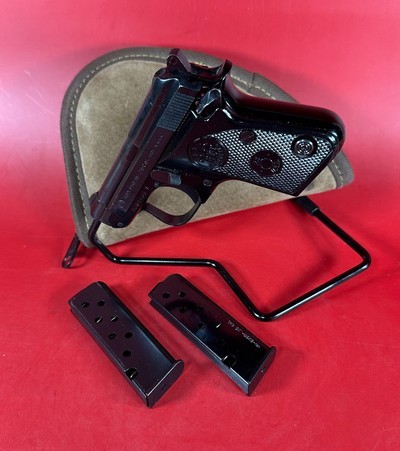 Beretta 950BS Jetfire 25ACP 950-BS. TIP UP 2 Mags, pouch. Excellent condition