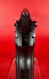 Beretta 8040 F Cougar 40 S&W 3.7