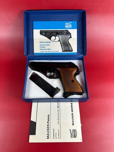 Mauser HSc .380 ACP. Original Box. 2 mags. Test Target. Manual. Excellent condition