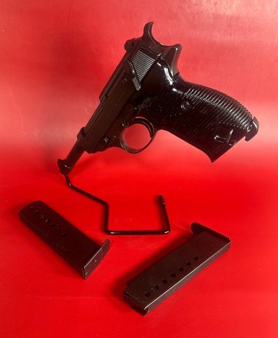 WWII GERMAN 1944 Walther P38 AC44 9mm 2 mags. Excellent Condition