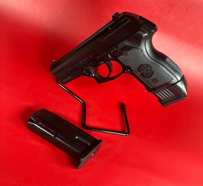 Beretta 8000 D Mini Cougar 9mm 3.7