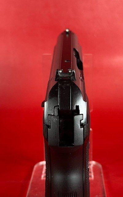 Beretta 8000 D Mini Cougar 9mm 3.7