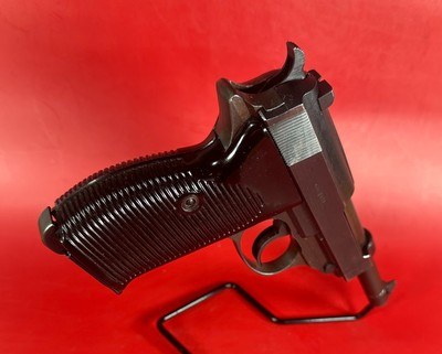 WWII Mauser / Walther P38 BYF 44 9mm 2 mags. Holster. Excellent Condition - Image 3 of 20