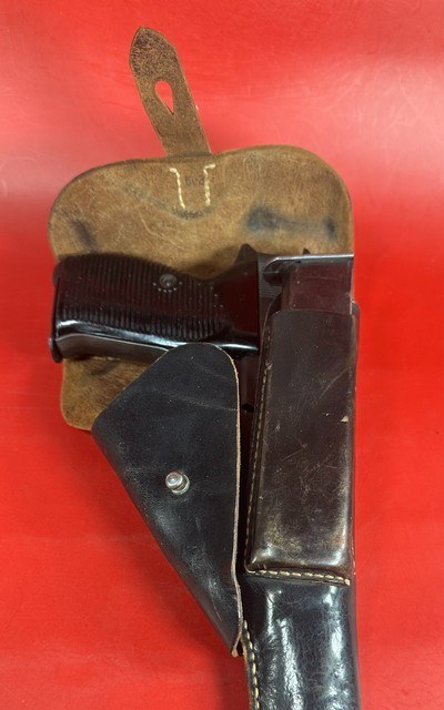 WWII Mauser / Walther P38 BYF 44 9mm 2 mags. Holster. Excellent Condition - Image 17 of 20