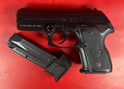 Beretta 8040 D Mini Cougar 40 S&W. 3.7