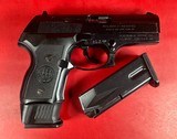 Beretta 8040 D Mini Cougar 40 S&W. 3.7