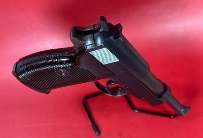 WWII 1944 WALTHER P38 CYQ Spreewerk. 9mm. 2 mags. Excellent condition. - Image 3 of 16