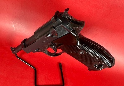 WWII 1944 WALTHER P38 CYQ Spreewerk. 9mm. 2 mags. Excellent condition. - Image 2 of 16