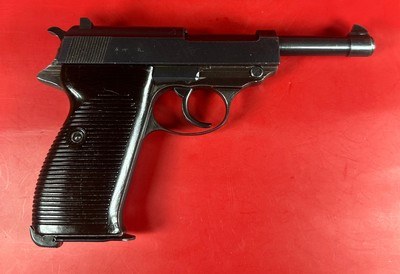 WWII 1944 WALTHER P38 CYQ Spreewerk. 9mm. 2 mags. Excellent condition. - Image 13 of 16