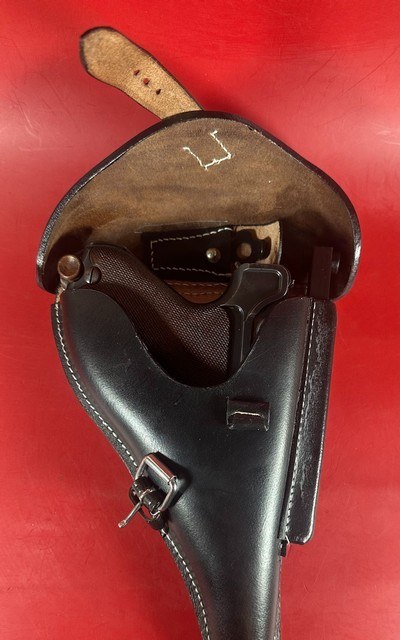 WWI 1916 DWM Luger P08 9mm Luger. All matching. Holster. 2 mags. Excellent - Image 15 of 17