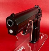Beretta 8040 F Cougar 40 S&W 3.7