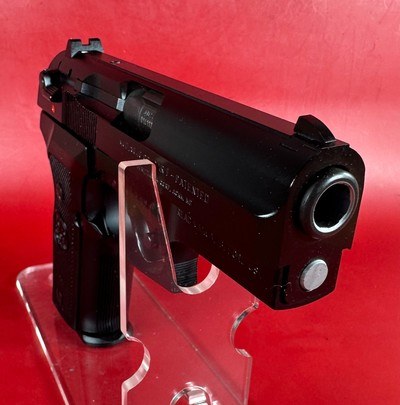 Beretta 8040 F Cougar 40 S&W 3.7