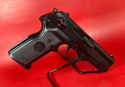 Beretta 8040 F Cougar 40 S&W 3.7