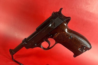 WWII Mauser / Walther P38 BYF 44 9mm 2 mags Excellent Condition - Image 2 of 15