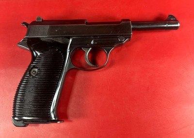 WWII 1943 WALTHER P38 CYQ Spreewerk. 9mm. 2 mags. Excellent condition. - Image 13 of 15