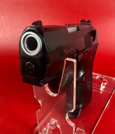 Beretta Px4 Storm Sub-Compact 40 S&W 3