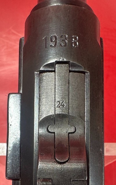 WWII 1938 Mauser P08 Luger S/42 9mm. Holster. 2 Mags. Excellent condition - Image 8 of 17