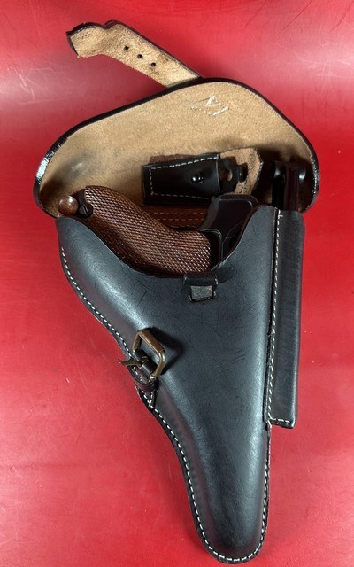 WWI 1913 DWM Luger P08 9mm Luger. All matching. Holster. 2 mags. Excellent - Image 15 of 17