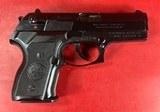 Beretta 8040 F Mini Cougar 40 S&W. 3.7