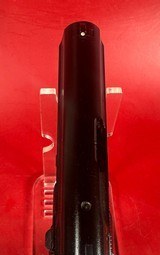 Beretta 8040 F Mini Cougar 40 S&W. 3.7