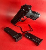 Beretta 8040 F Mini Cougar 40 S&W. 3.7