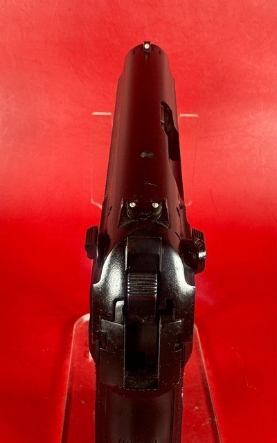 Beretta 8040 F Mini Cougar 40 S&W. 3.7